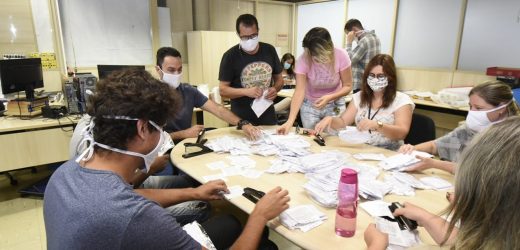 Jundiaí distribui 20 mil máscaras doadas nos terminais urbanos