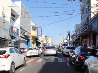 Na fase laranja do Plano SP, Vinhedo publica decreto para reabertura de comércios