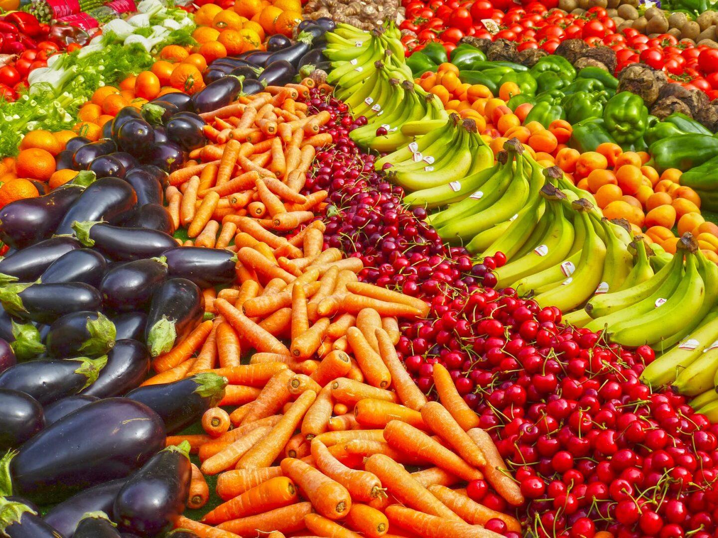 Vinhedo distribui kit de hortifrutis para alunos da Rede Municipal de Ensino