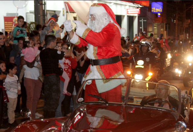 Prefeitura promove desfile do Papai Noel a partir de sábado (5)