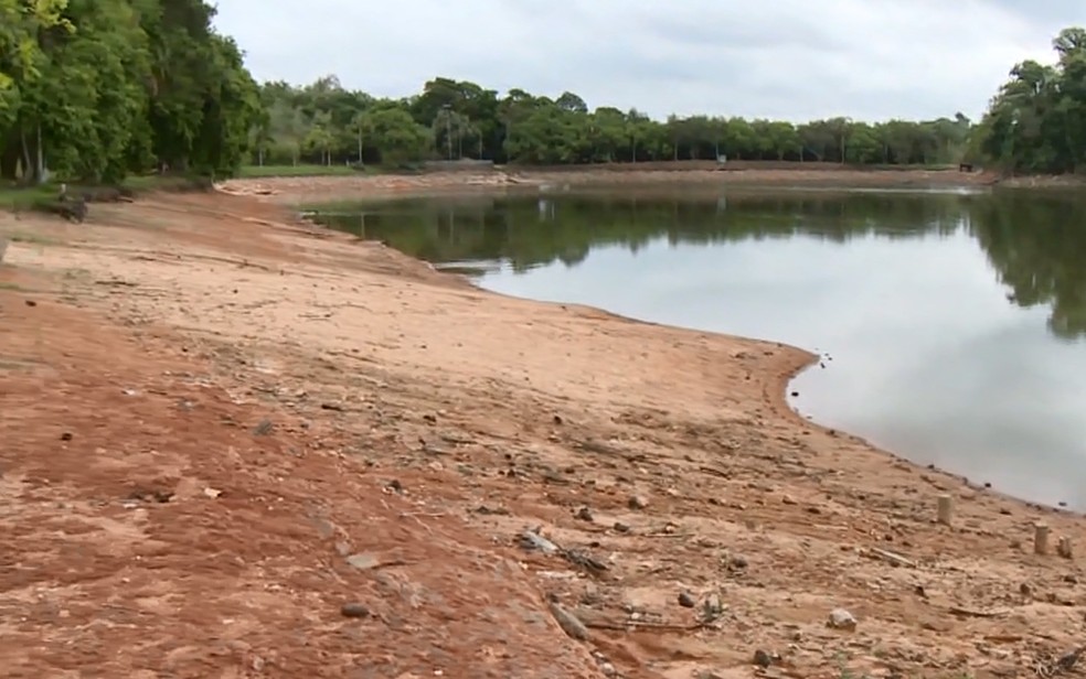 Prefeitura alerta sobre baixo nível da represa